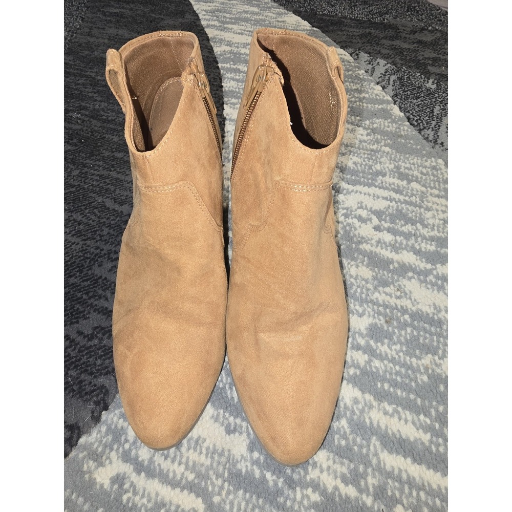 Old Navy Boots Womens 7 Ankle Booties Beige Faux Suede Side Zip Casual Heeled